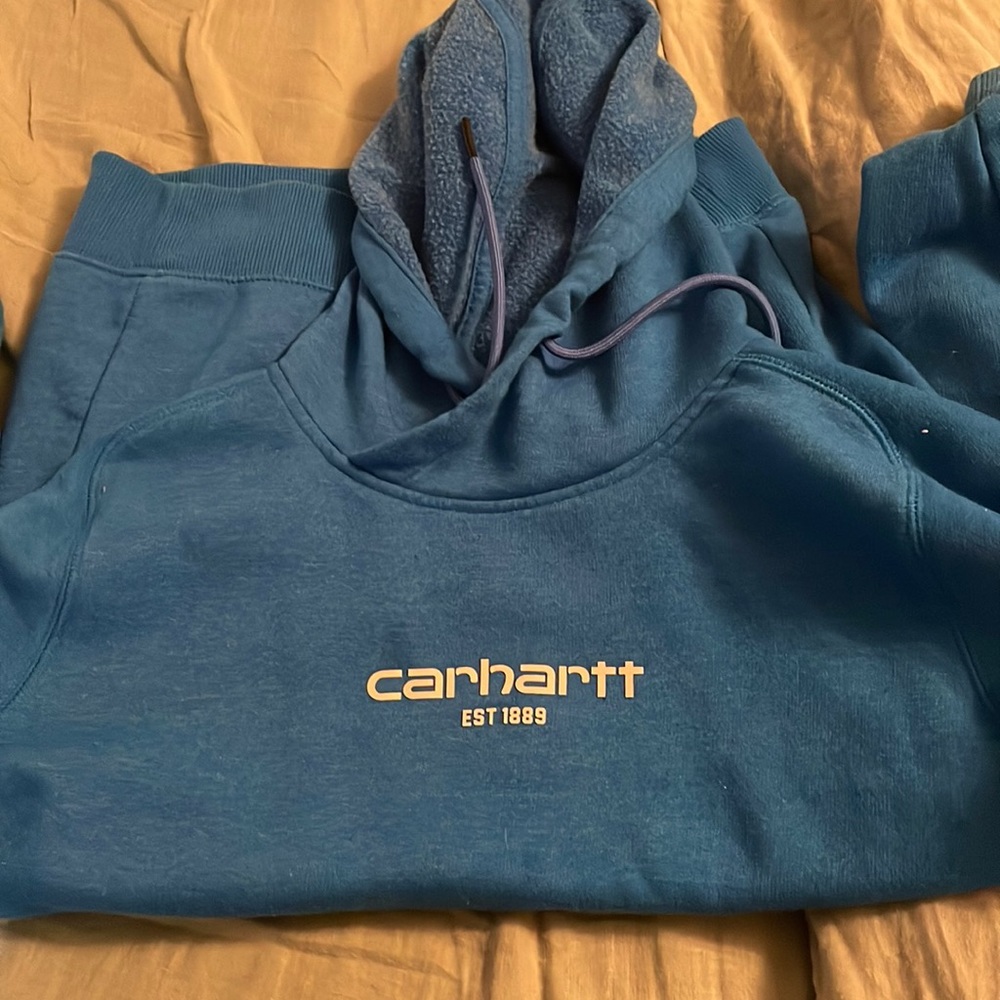 Carhart women’s hoodie